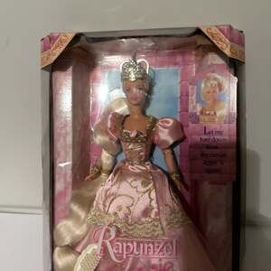 Vintage 1997 Rapunzel Barbie Doll Mattel #17646